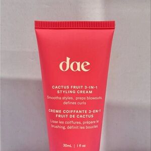 🌷5-$25🌷dae Cactus Fruit 3-in-1 Styling Cream — Coral Pink